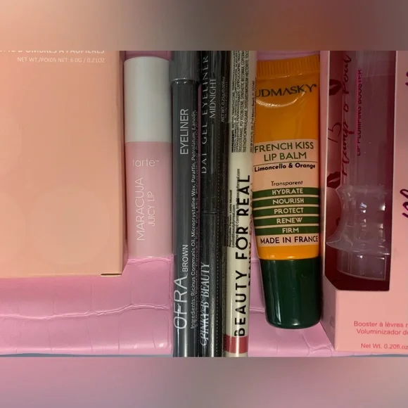 🌟9 Piece makeup bundle🌟 - Picture 4 of 7